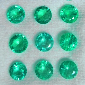 Натуральний Смарагд коло 2.8мм 0.09ct