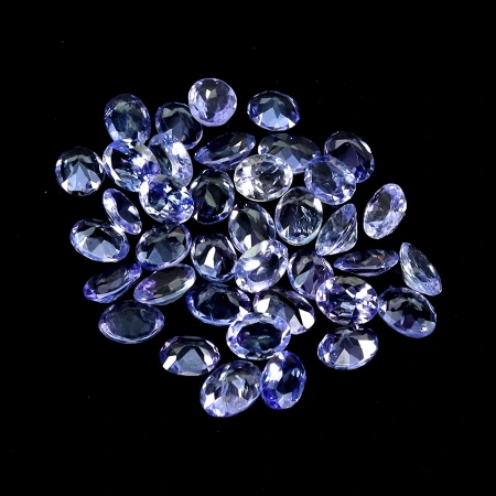 Натуральный Танзанит овал 3.7х2.8 - 4.1х3.0мм 0.12ct Натуральный Танзанит овал 3.7х2.8 - 4.1х3.0мм 0.12ct