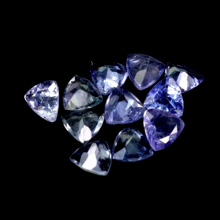 Натуральный Танзанит триллион 5мм 0.37ct Натуральный Танзанит триллион 5мм 0.37ct