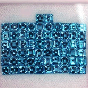 Натуральный голубой лондон Топаз квадрат 2мм 0.06ct Натуральный голубой лондон Топаз квадрат 2мм 0.06ct
