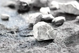 Серебряные кольца с натуральными драгоценными камнями